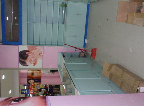 深圳坂田鞋店裝修